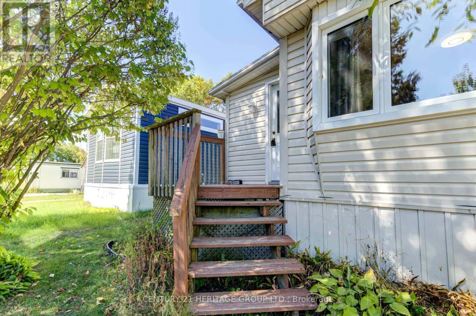 , Essa, — Essa - Photo 2 of 35