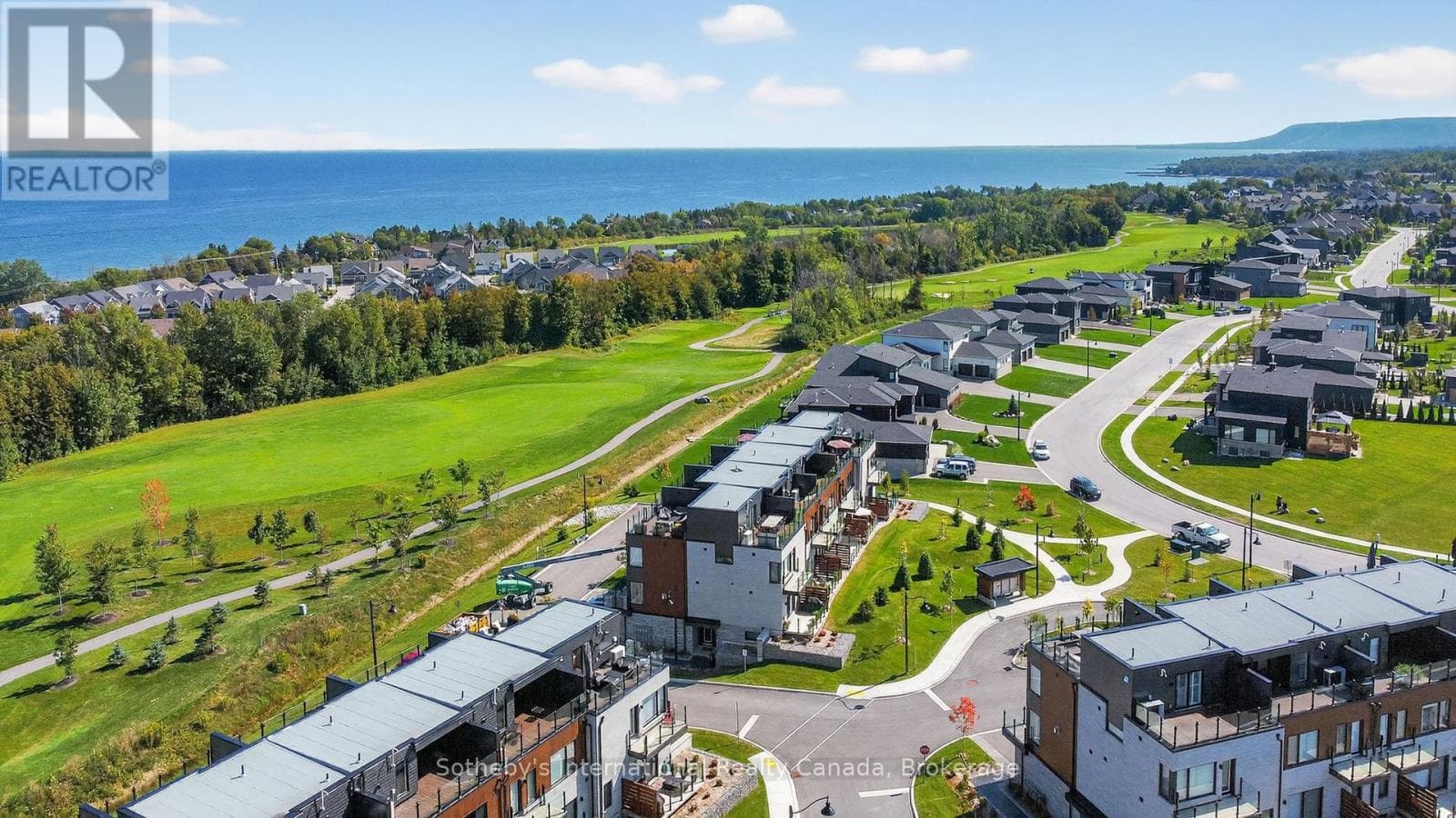 32 - 117 SLADDEN COURT — Blue Mountains - Main photo