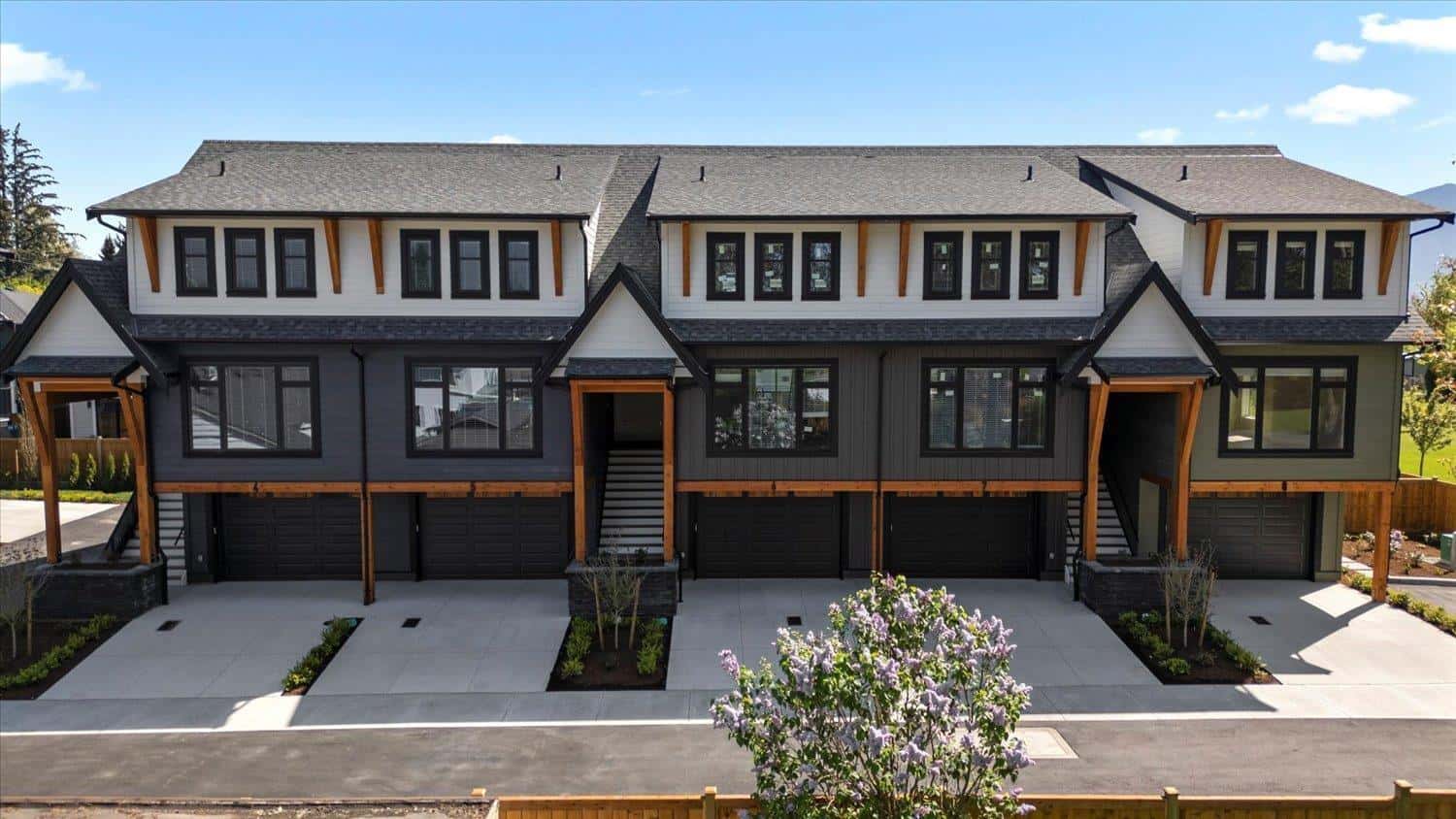 , Chilliwack, British Columbia — Chilliwack, British Columbia - Photo 5 of 40