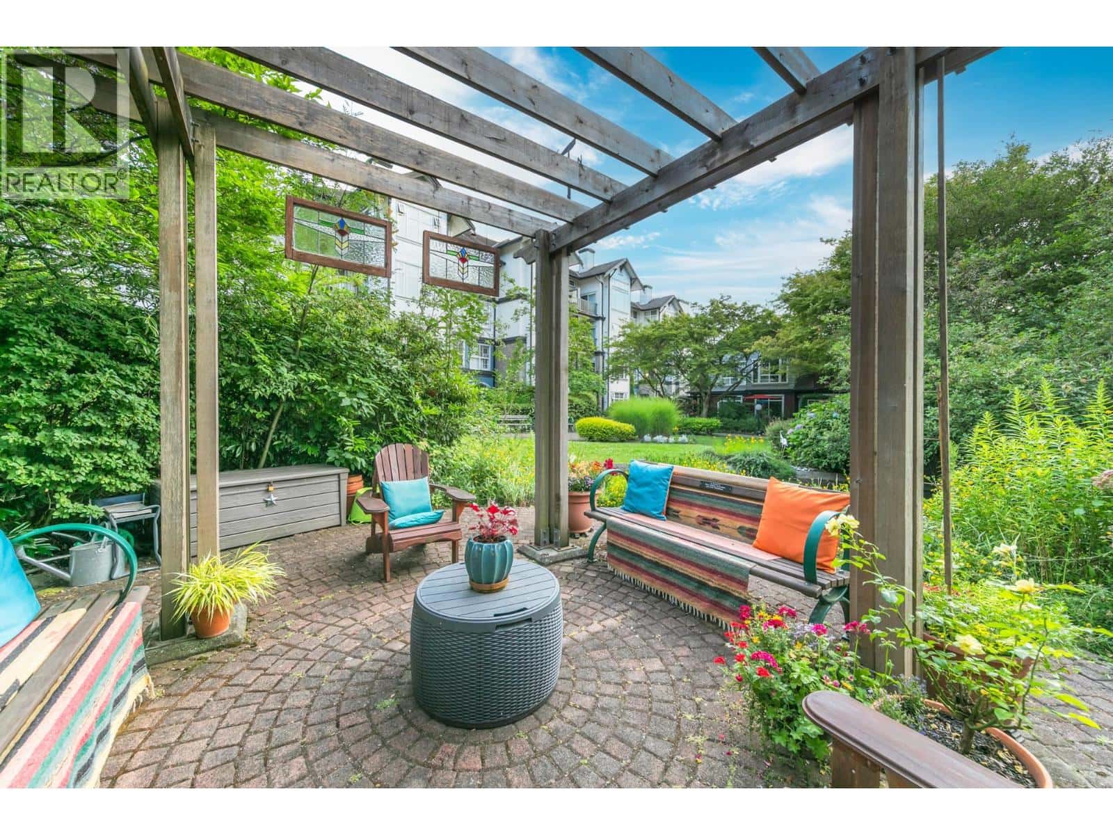 , New Westminster, British Columbia — New Westminster, British Columbia - Photo 3 of 23