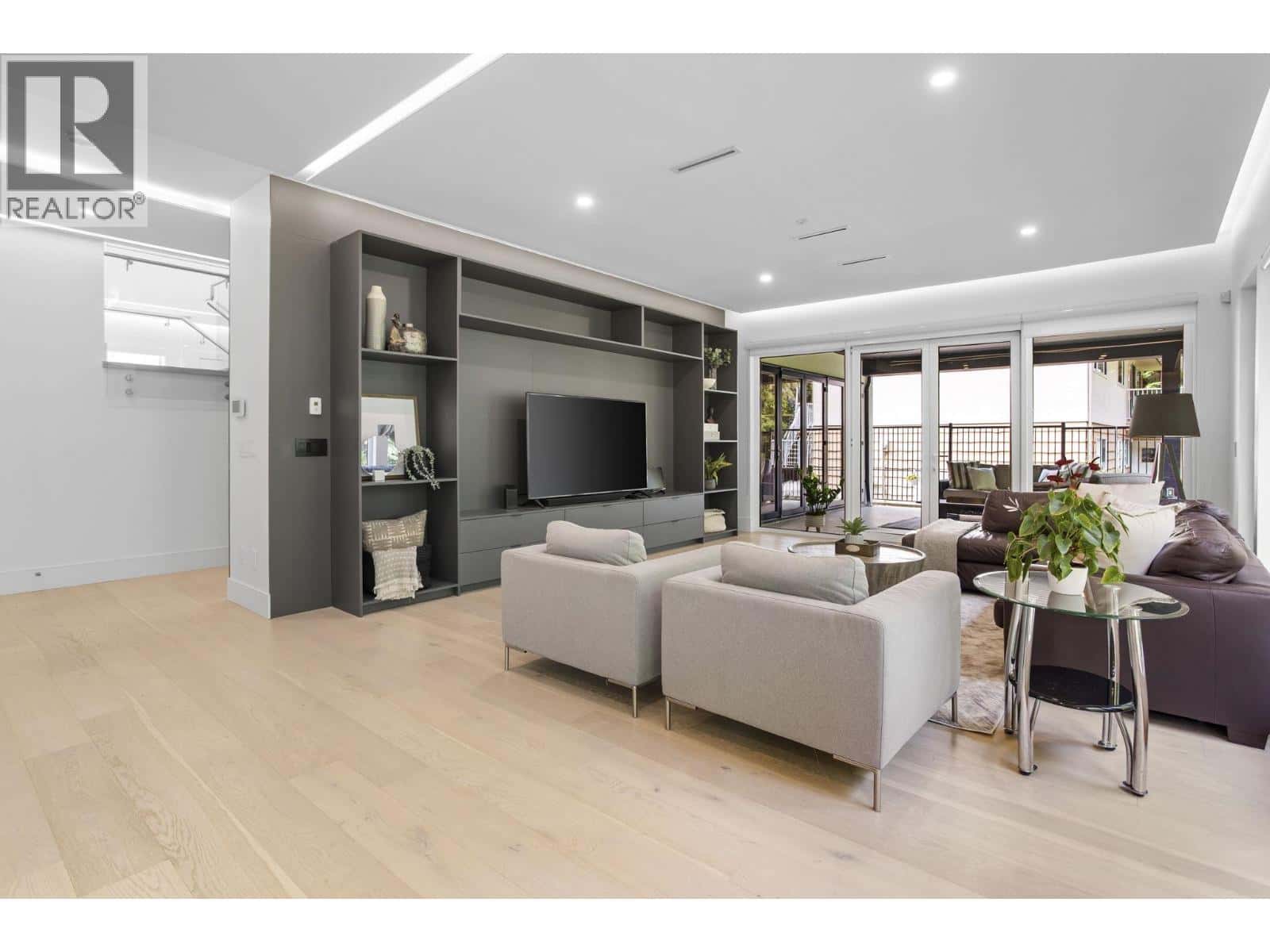 , North Vancouver, — North Vancouver - Photo 5 of 37