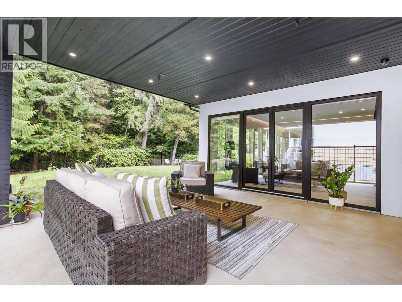 , North Vancouver, — North Vancouver - Photo 4 of 37