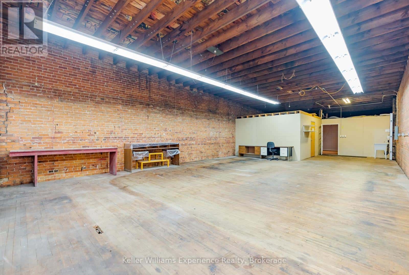 , Midland, — Midland - Photo 3 of 15