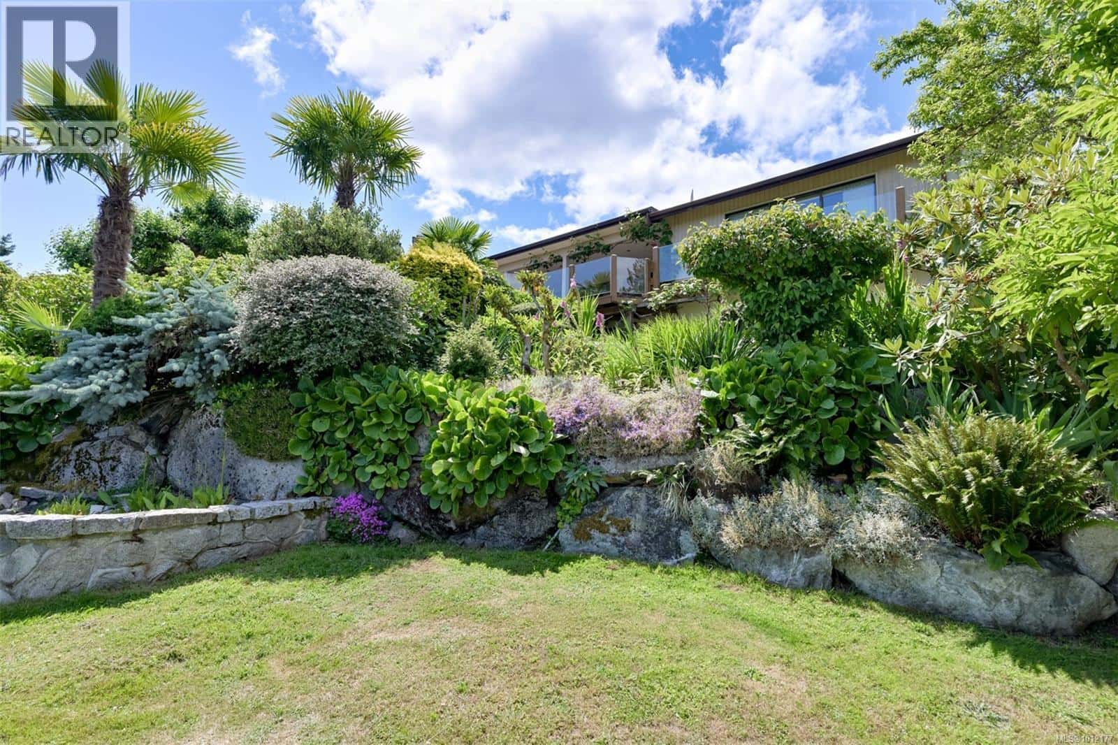 , Saanich, British Columbia — Saanich, British Columbia - Photo 5 of 79