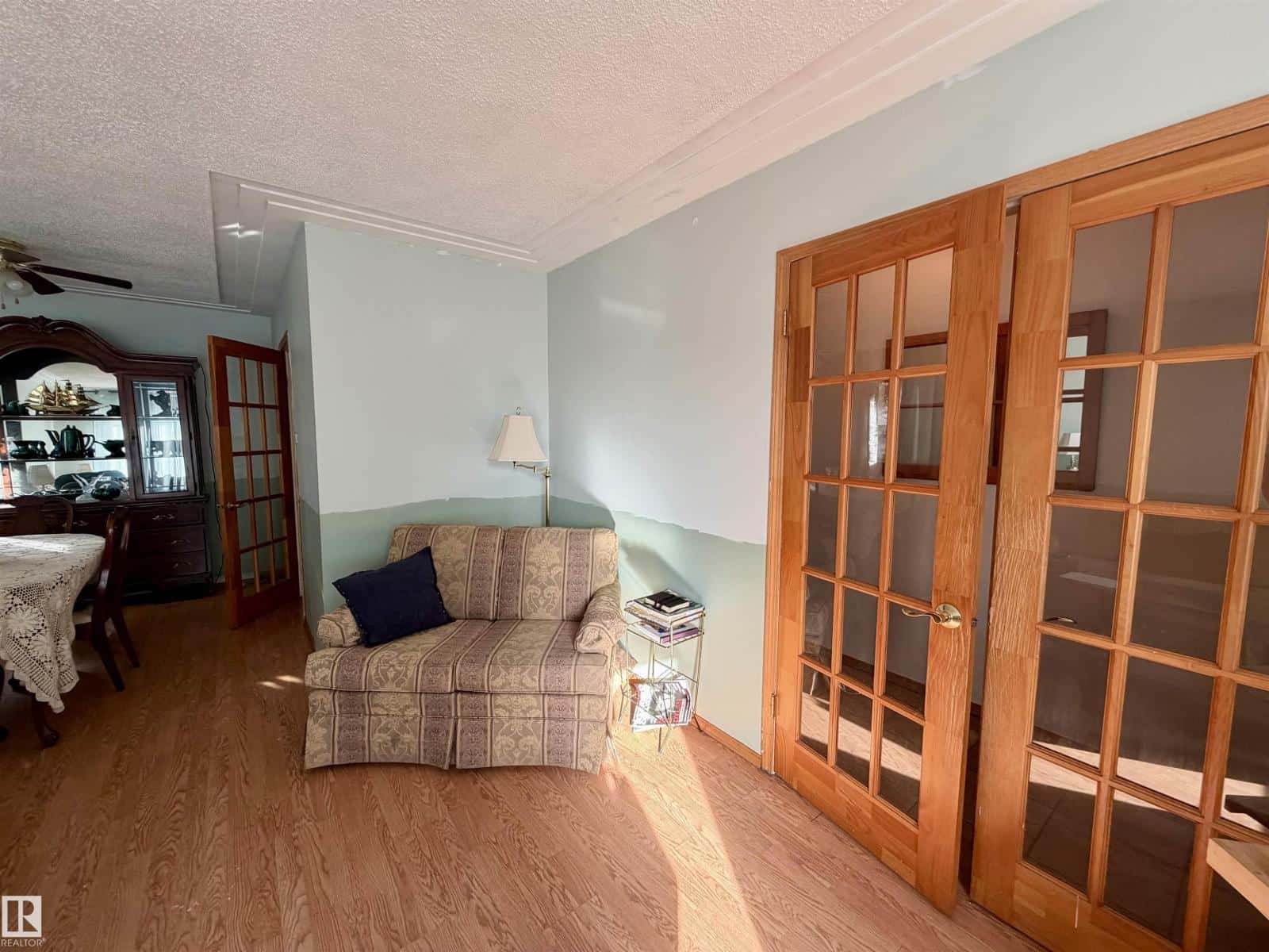 , Edmonton, — Edmonton - Photo 2 of 3