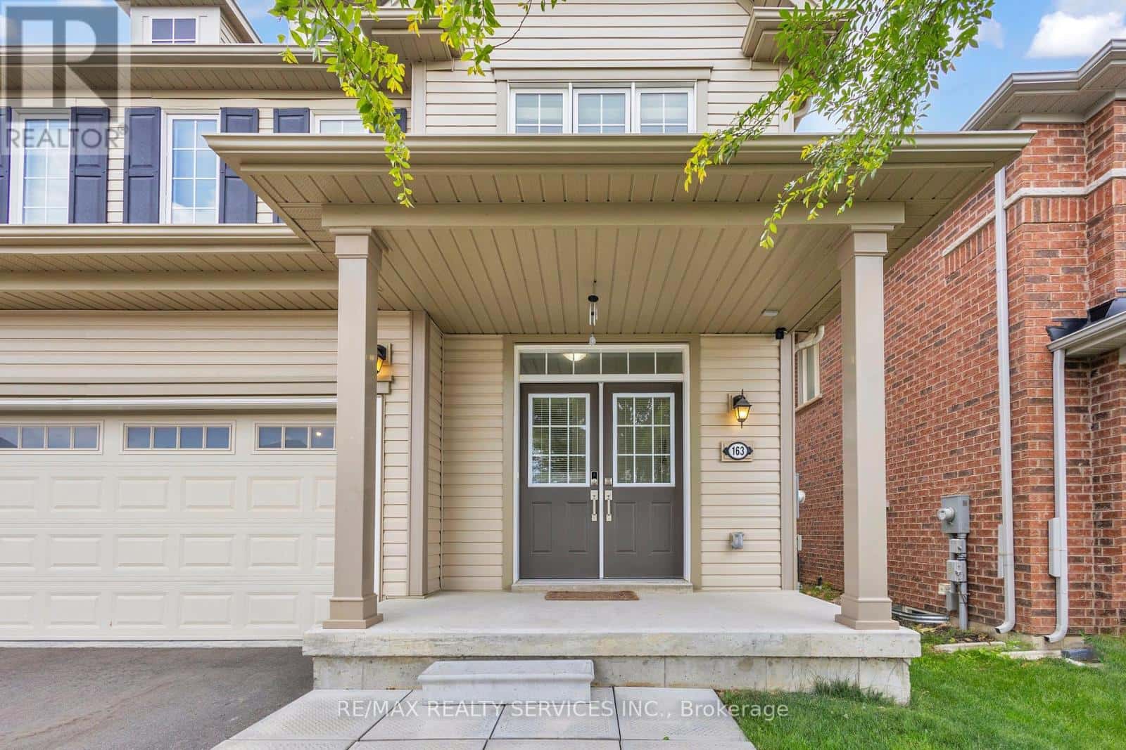 , Brantford, — Brantford - Photo 4 of 42