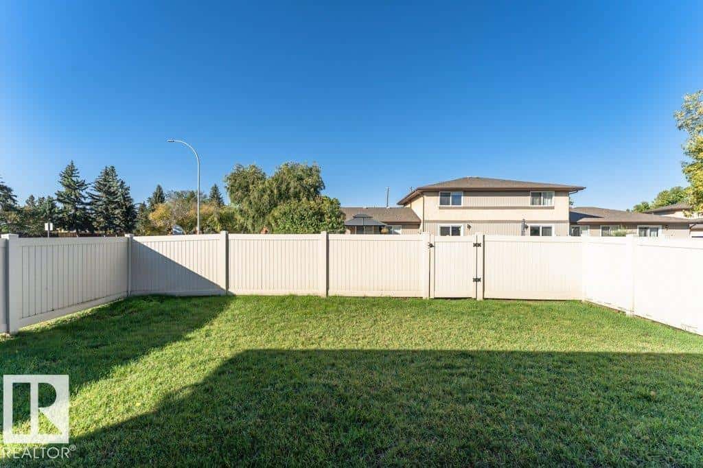 , Fort Saskatchewan, — Fort Saskatchewan - Photo 2 of 74