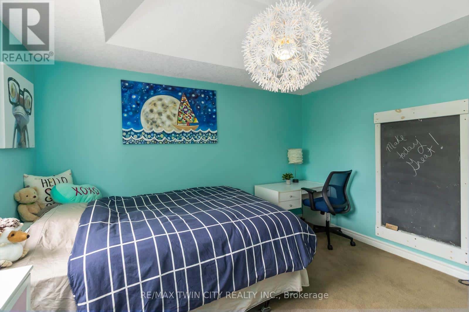 , Guelph (Kortright Hills), Ontario — Guelph (Kortright Hills), Ontario - Photo 4 of 37