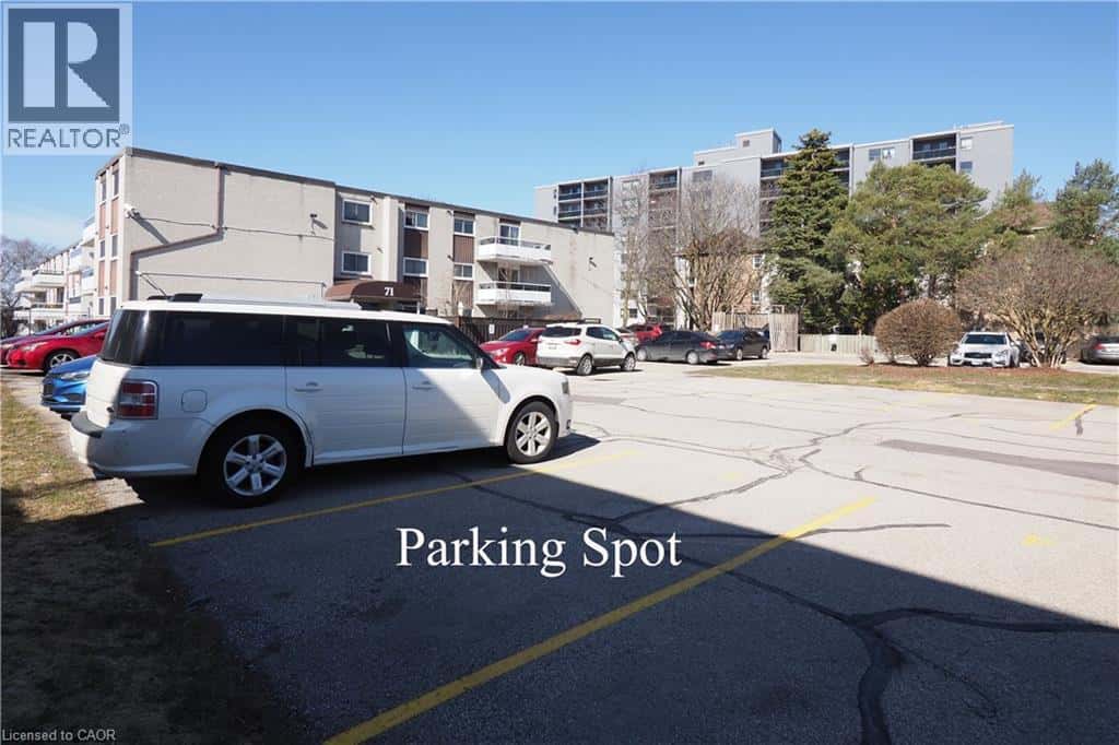 , Kitchener, Ontario — Kitchener, Ontario - Photo 5 of 36