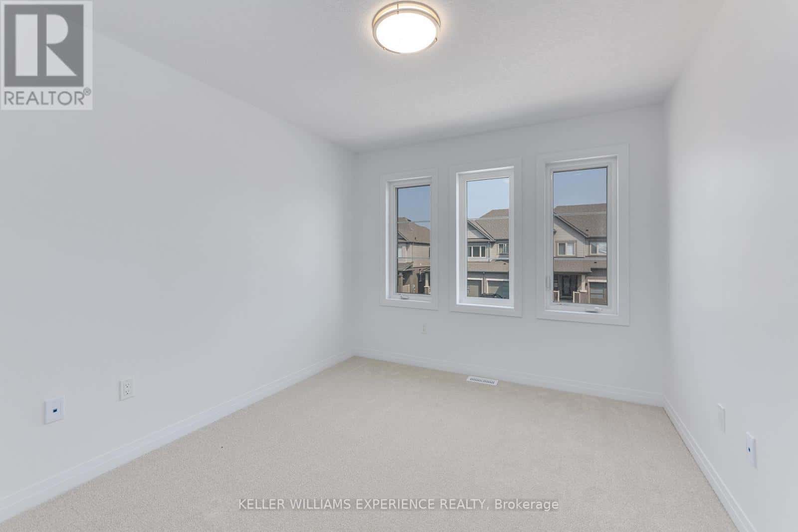 , Barrie (Painswick South), Ontario — Barrie (Painswick South), Ontario - Photo 4 of 34