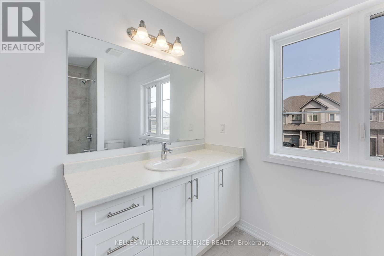 , Barrie (Painswick South), Ontario — Barrie (Painswick South), Ontario - Main photo