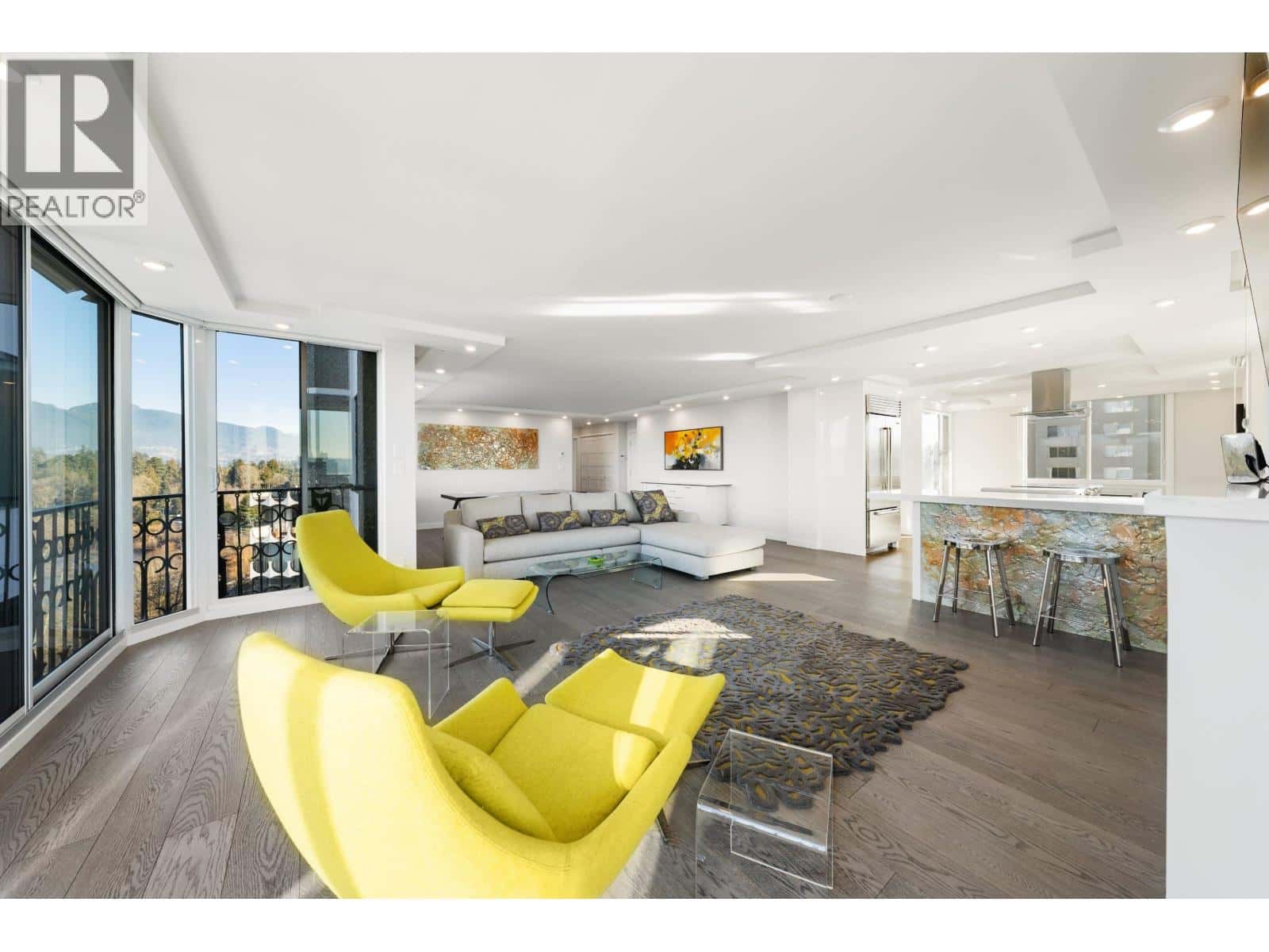 , Vancouver, British Columbia — Vancouver, British Columbia - Photo 4 of 40