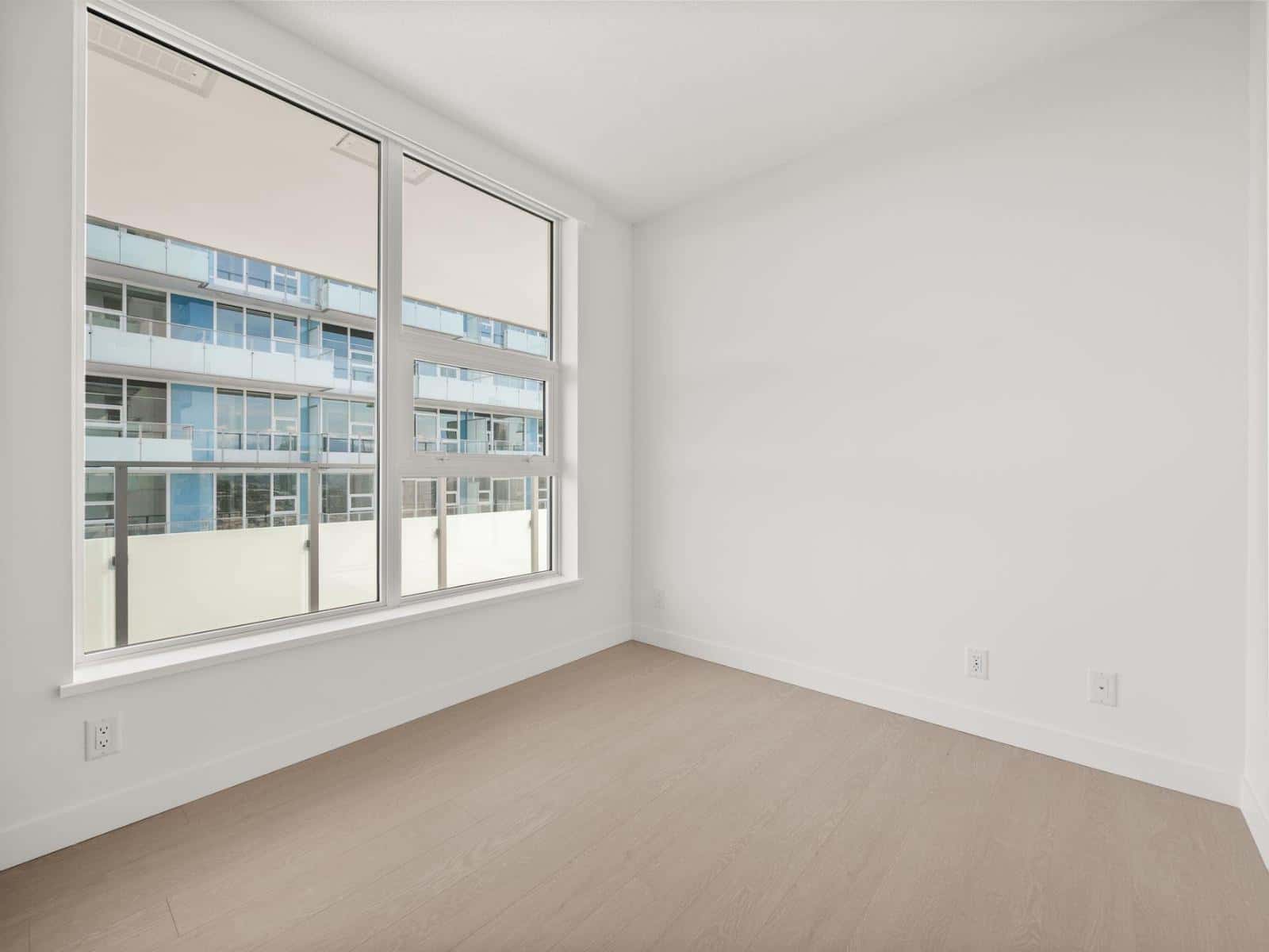 , Surrey, British Columbia — Surrey, British Columbia - Photo 2 of 28