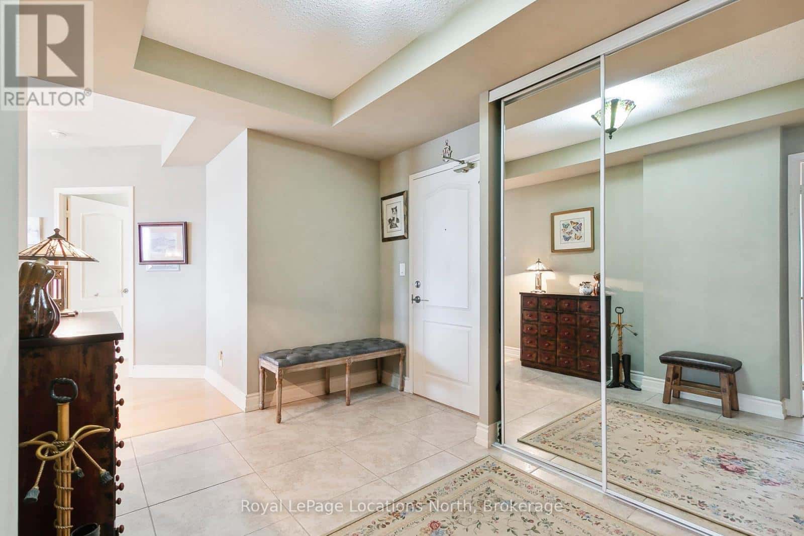 , Toronto (Rosedale-Moore Park), — Toronto (Rosedale-Moore Park) - Photo 4 of 29