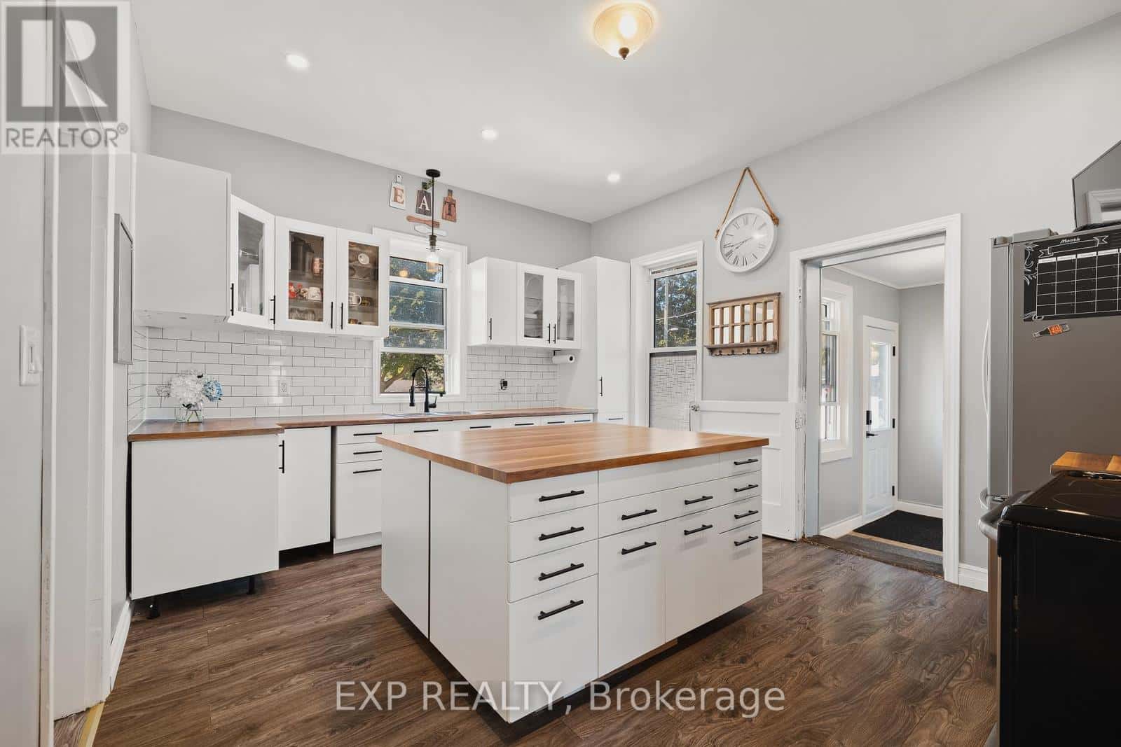 290 TURNBERRY STREET — Huron East (Brussels) - Photo 5 of 40