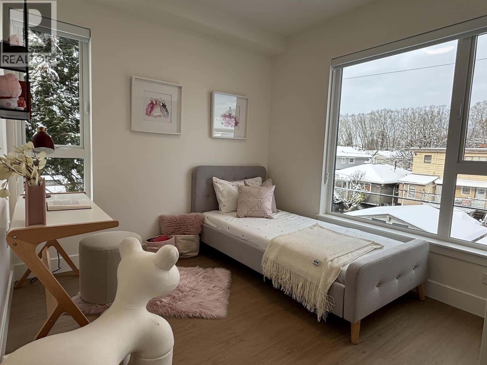 , Vancouver, British Columbia — Vancouver, British Columbia - Photo 2 of 10