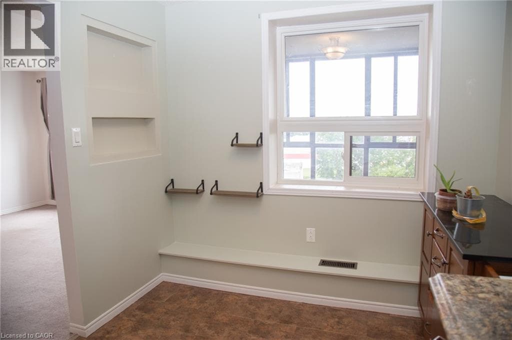 5 MILL POND Court Unit# 704 — Simcoe - Main photo