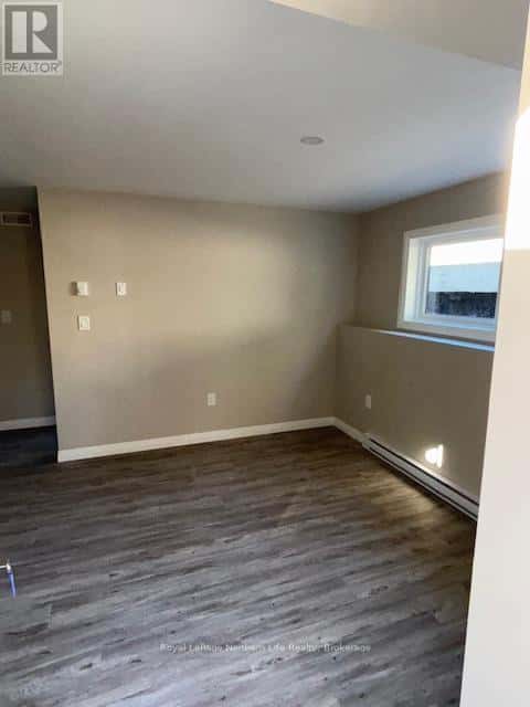 , North Bay (Ferris), — North Bay (Ferris) - Photo 5 of 32