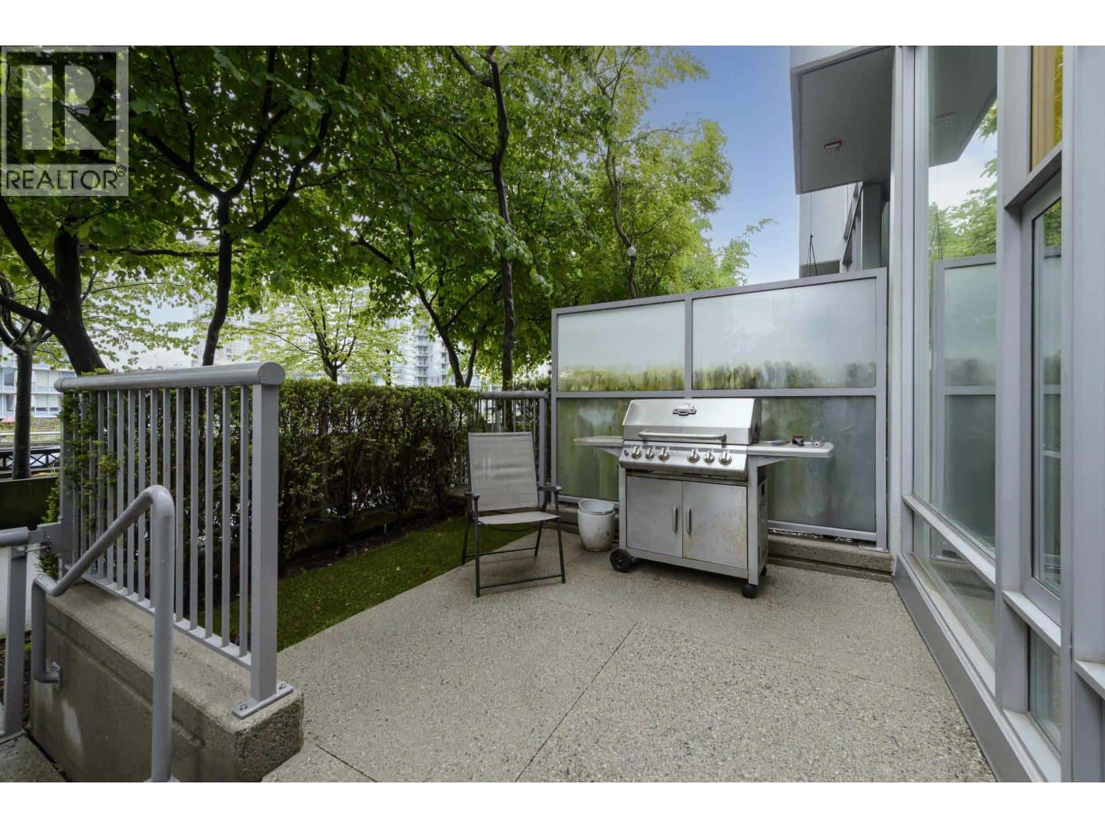 , Vancouver, — Vancouver - Photo 4 of 25