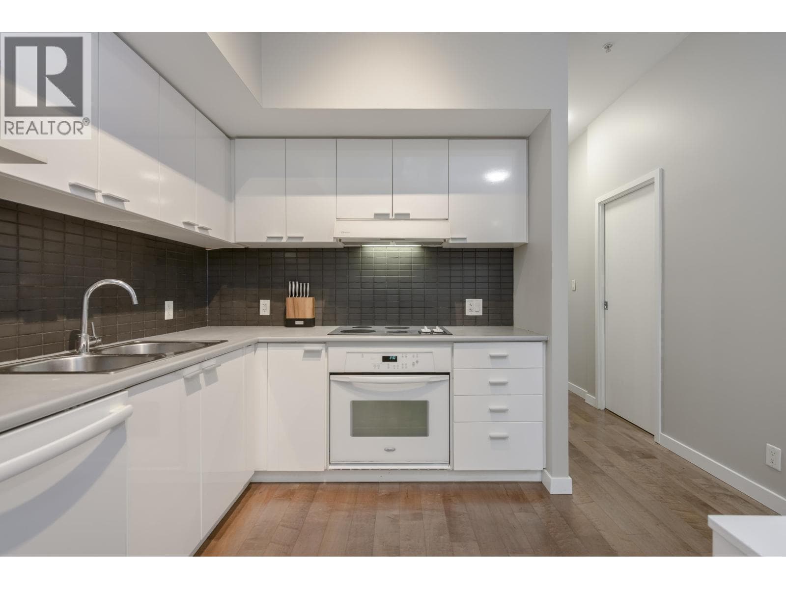 , Vancouver, British Columbia — Vancouver, British Columbia - Main photo