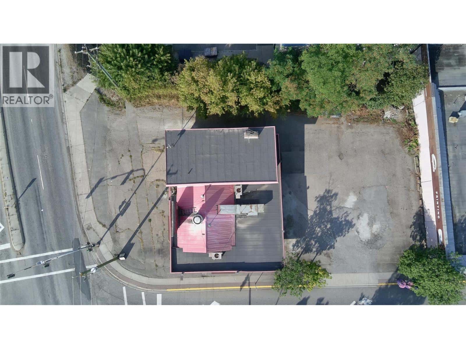 , Salmon Arm, — Salmon Arm - Photo 3 of 23