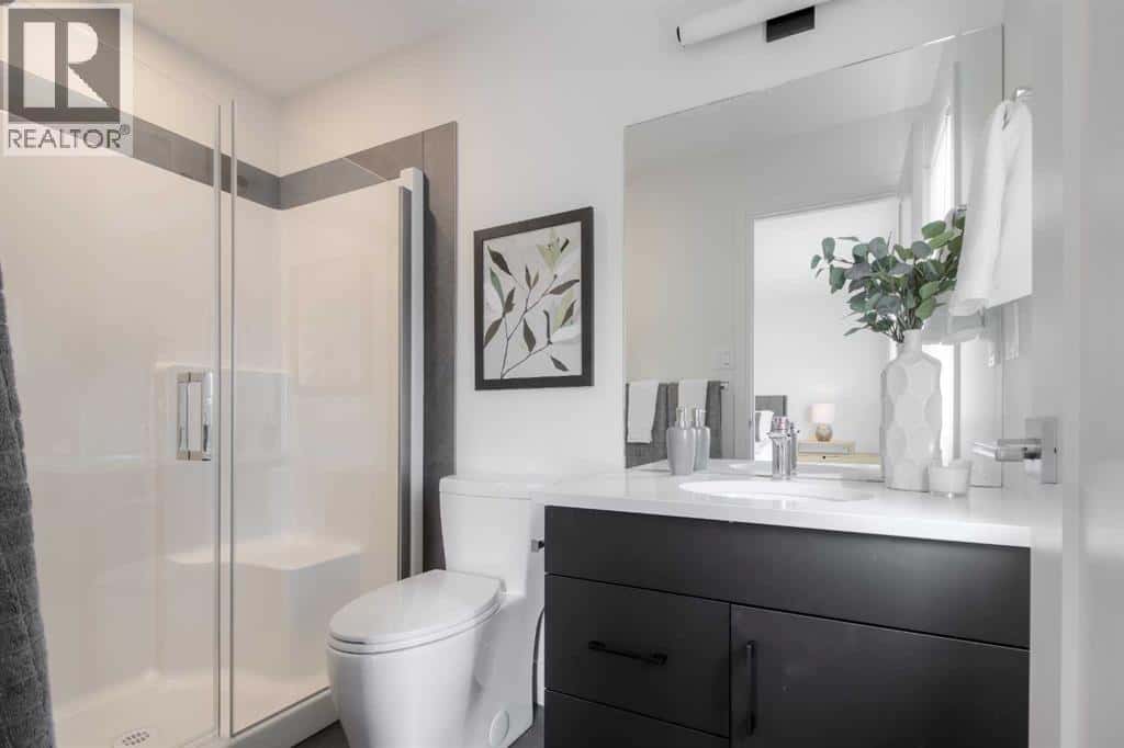 , Coaldale, — Coaldale - Photo 3 of 54