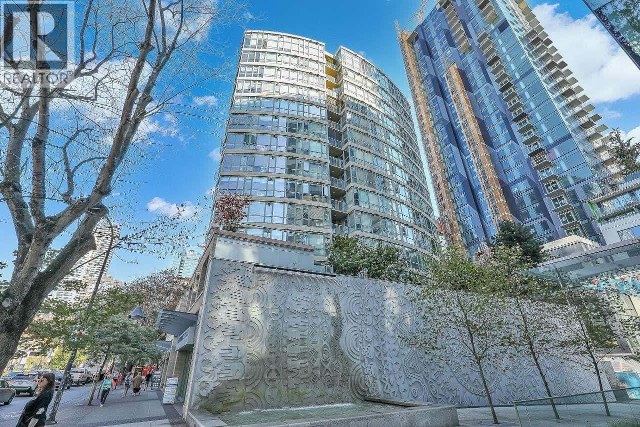 602 1238 BURRARD STREET — Vancouver - Photo 2 of 26