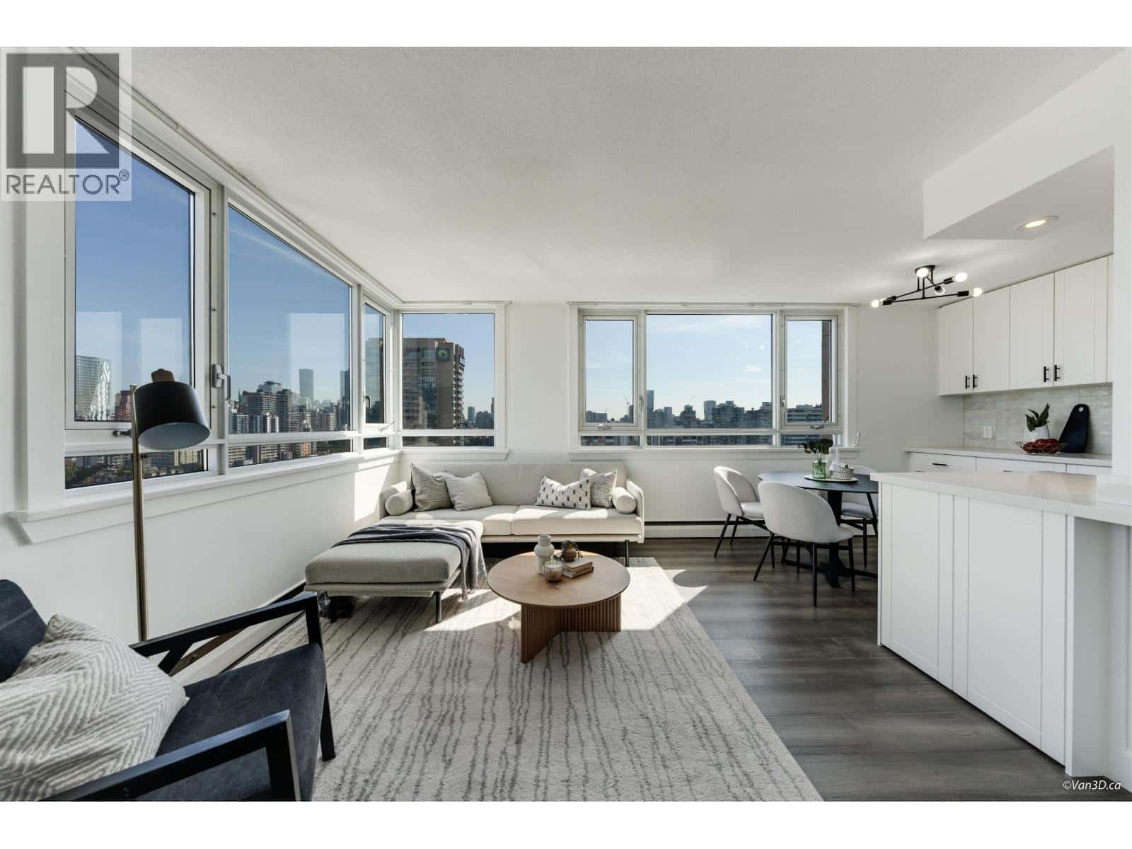 , Vancouver, — Vancouver - Photo 4 of 36