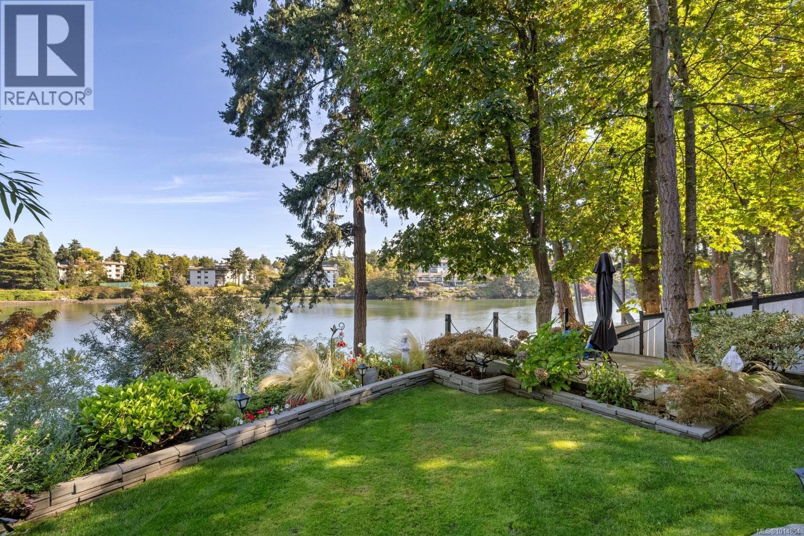 , Esquimalt, British Columbia — Esquimalt, British Columbia - Main photo