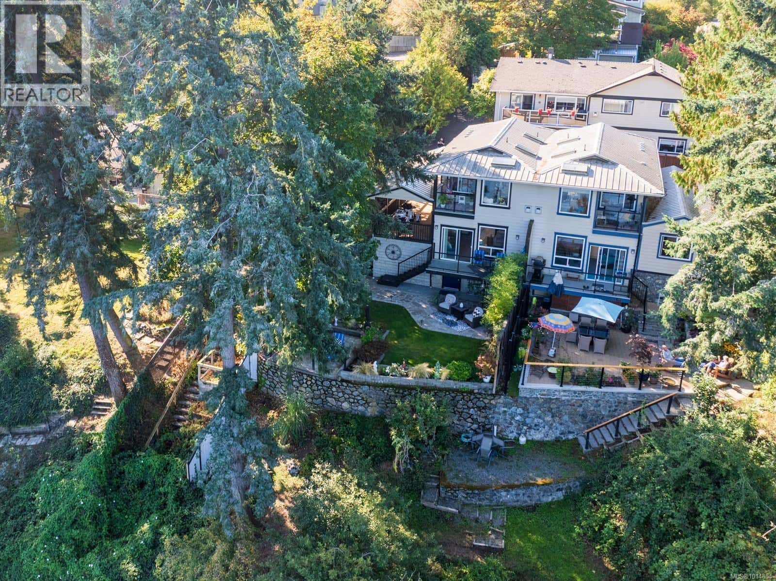 , Esquimalt, British Columbia — Esquimalt, British Columbia - Photo 5 of 112