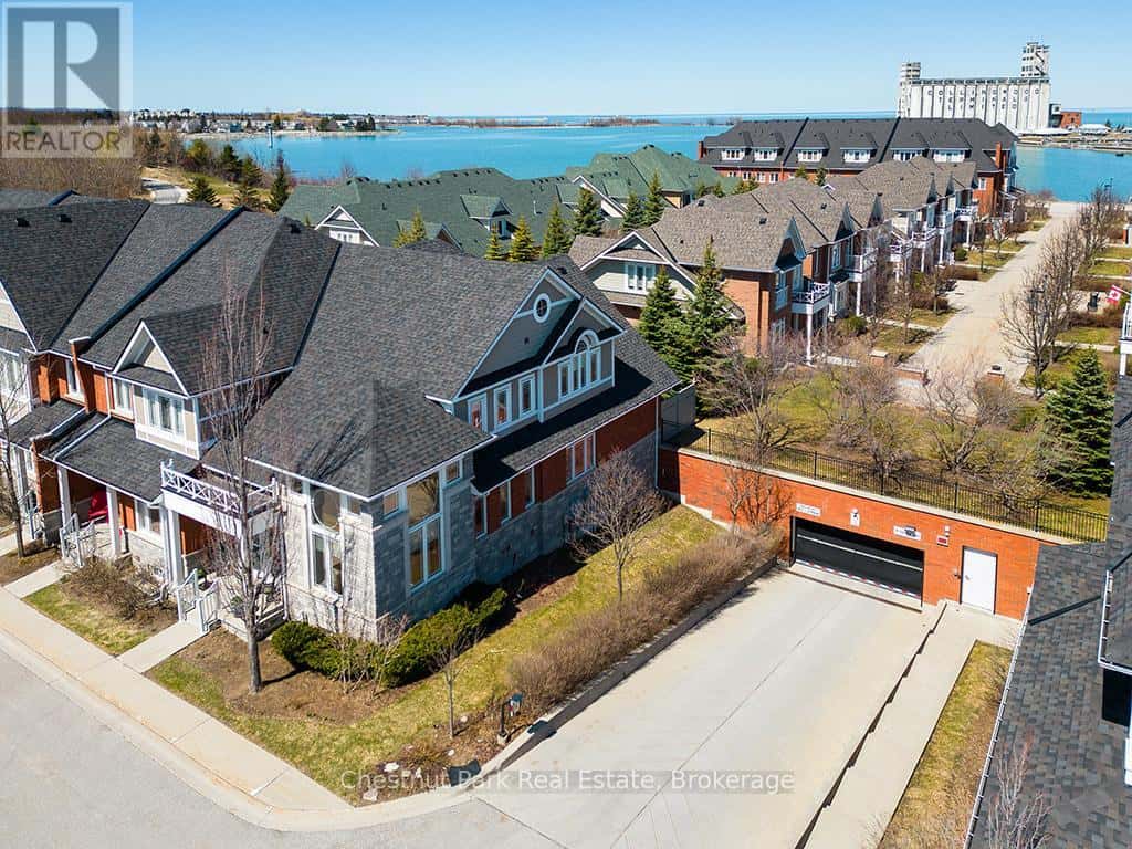 , Collingwood, Ontario — Collingwood, Ontario - Photo 3 of 48