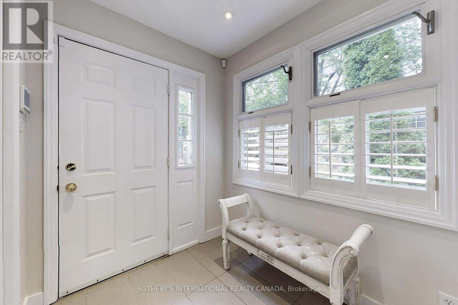 , Toronto (Yonge-Eglinton), Ontario — Toronto (Yonge-Eglinton), Ontario - Photo 4 of 24