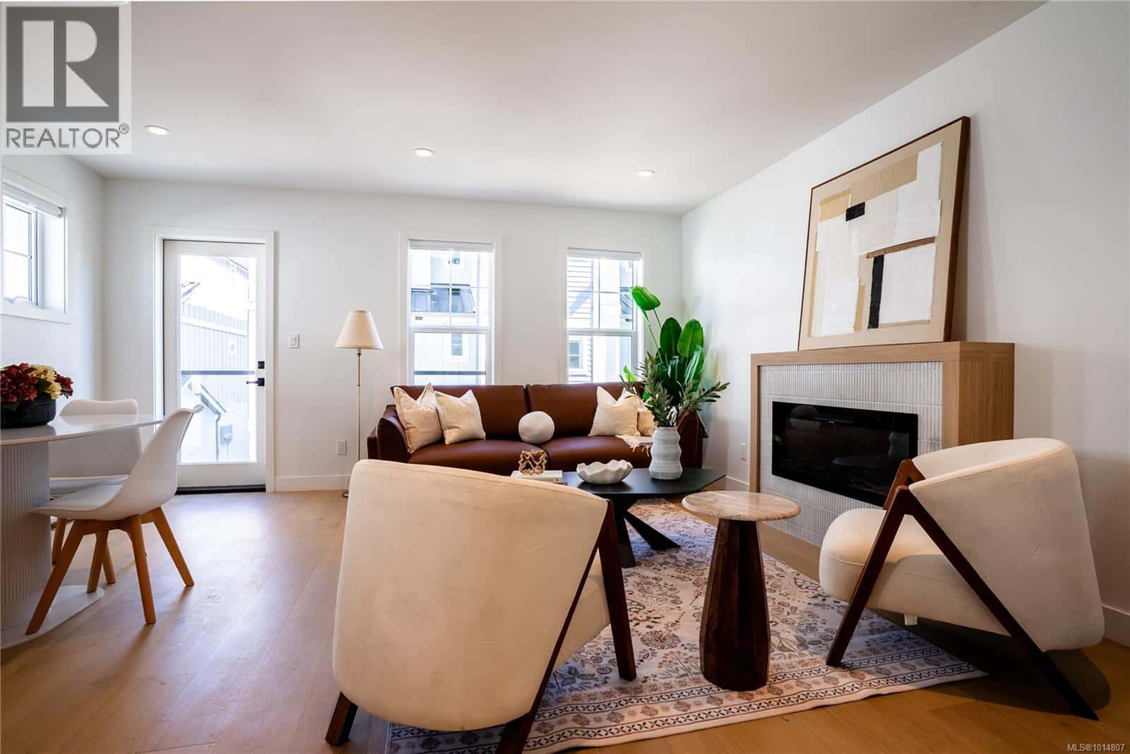 , Saanich, — Saanich - Photo 3 of 52