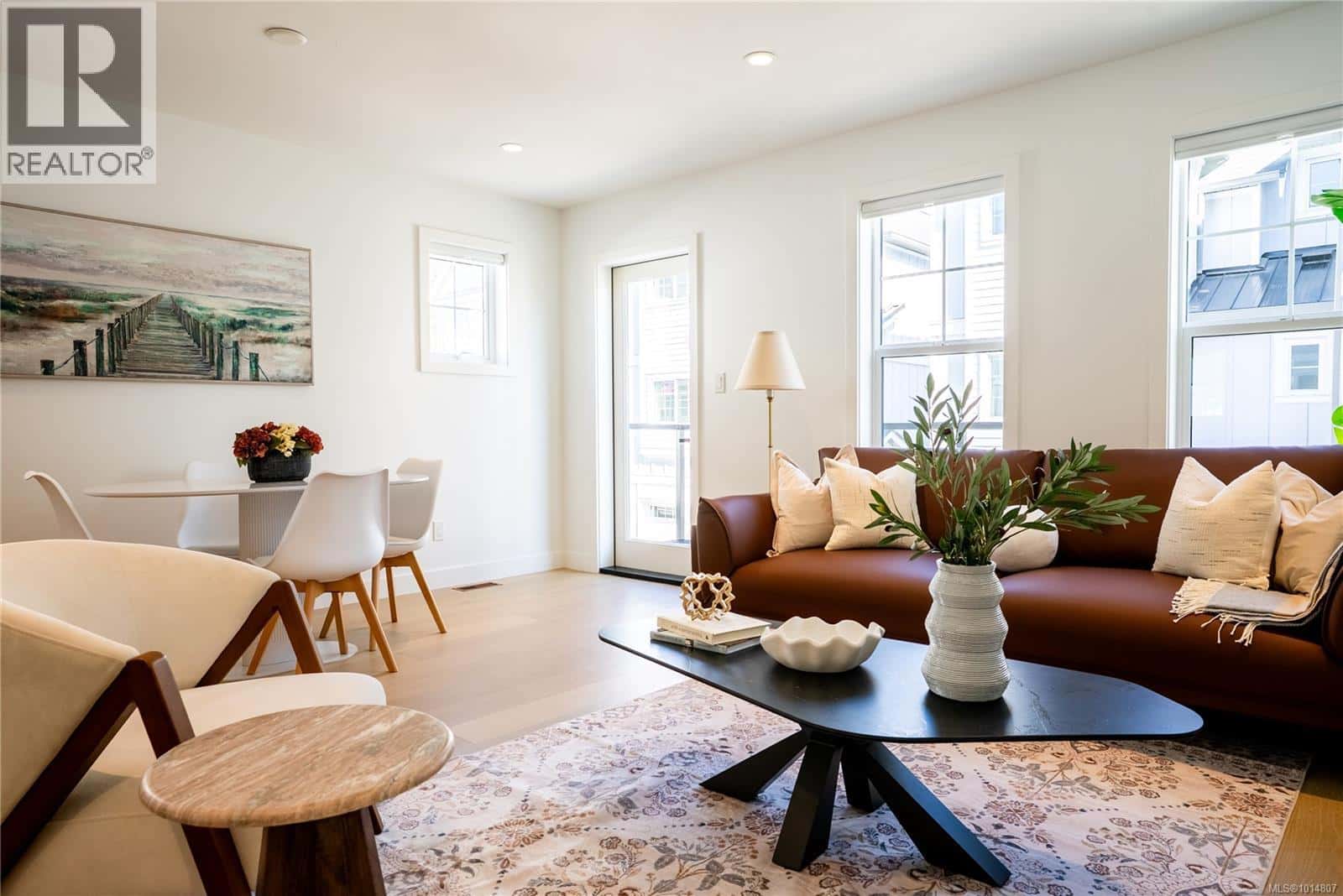 , Saanich, British Columbia — Saanich, British Columbia - Photo 4 of 52