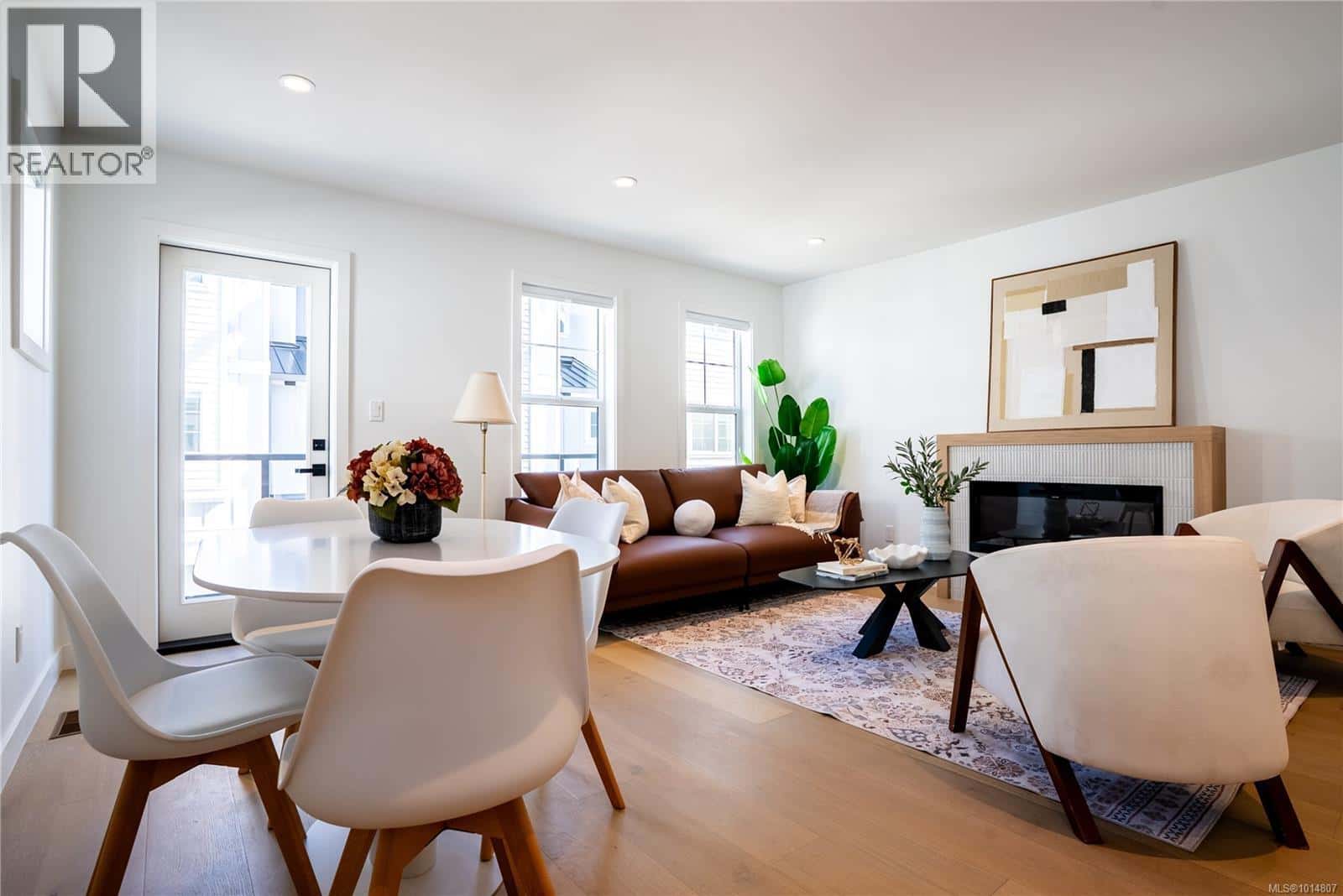 , Saanich, British Columbia — Saanich, British Columbia - Photo 5 of 52