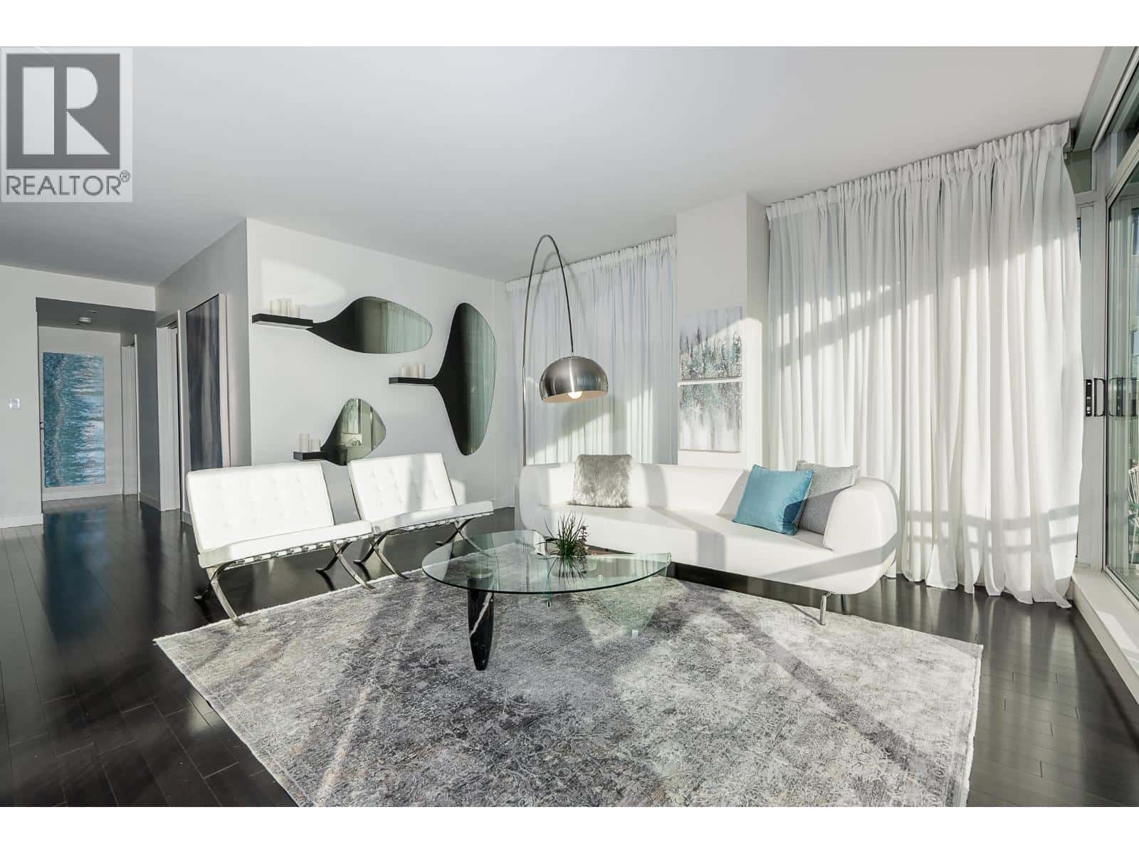 , Vancouver, — Vancouver - Photo 4 of 14