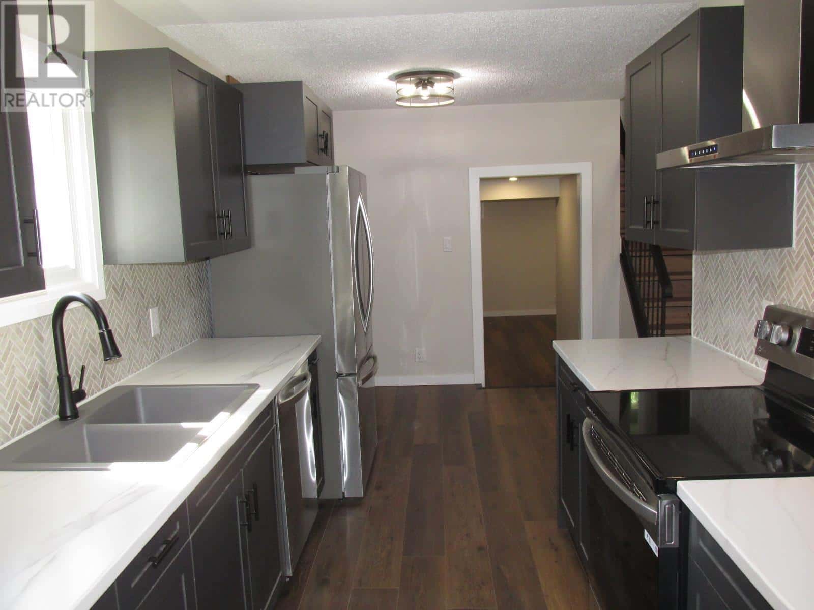 , Elliot Lake, Ontario — Elliot Lake, Ontario - Photo 4 of 50