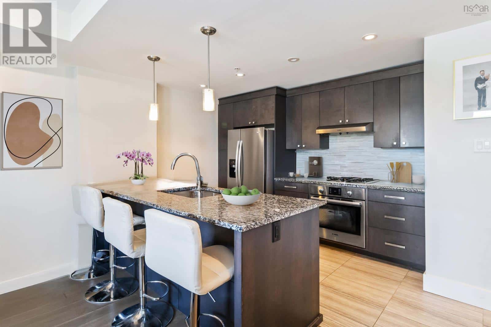 701 67 Kings Wharf Place — Dartmouth - Photo 4 of 38