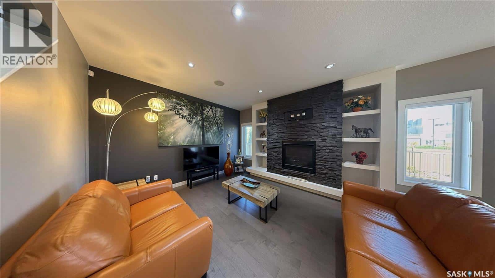 , Saskatoon, Saskatchewan — Saskatoon, Saskatchewan - Photo 2 of 95