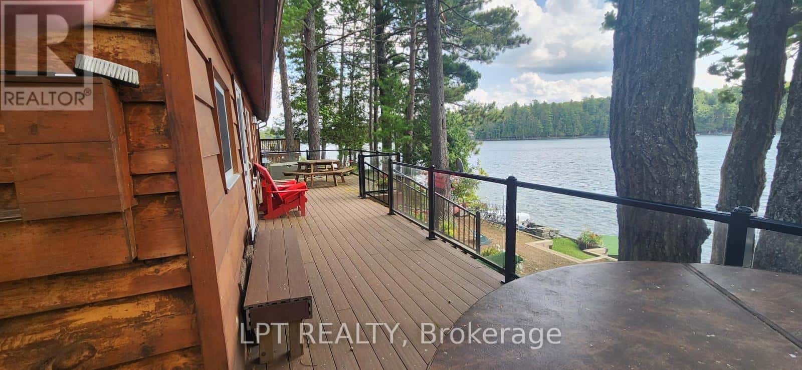 , Lanark Highlands, Ontario — Lanark Highlands, Ontario - Photo 3 of 26