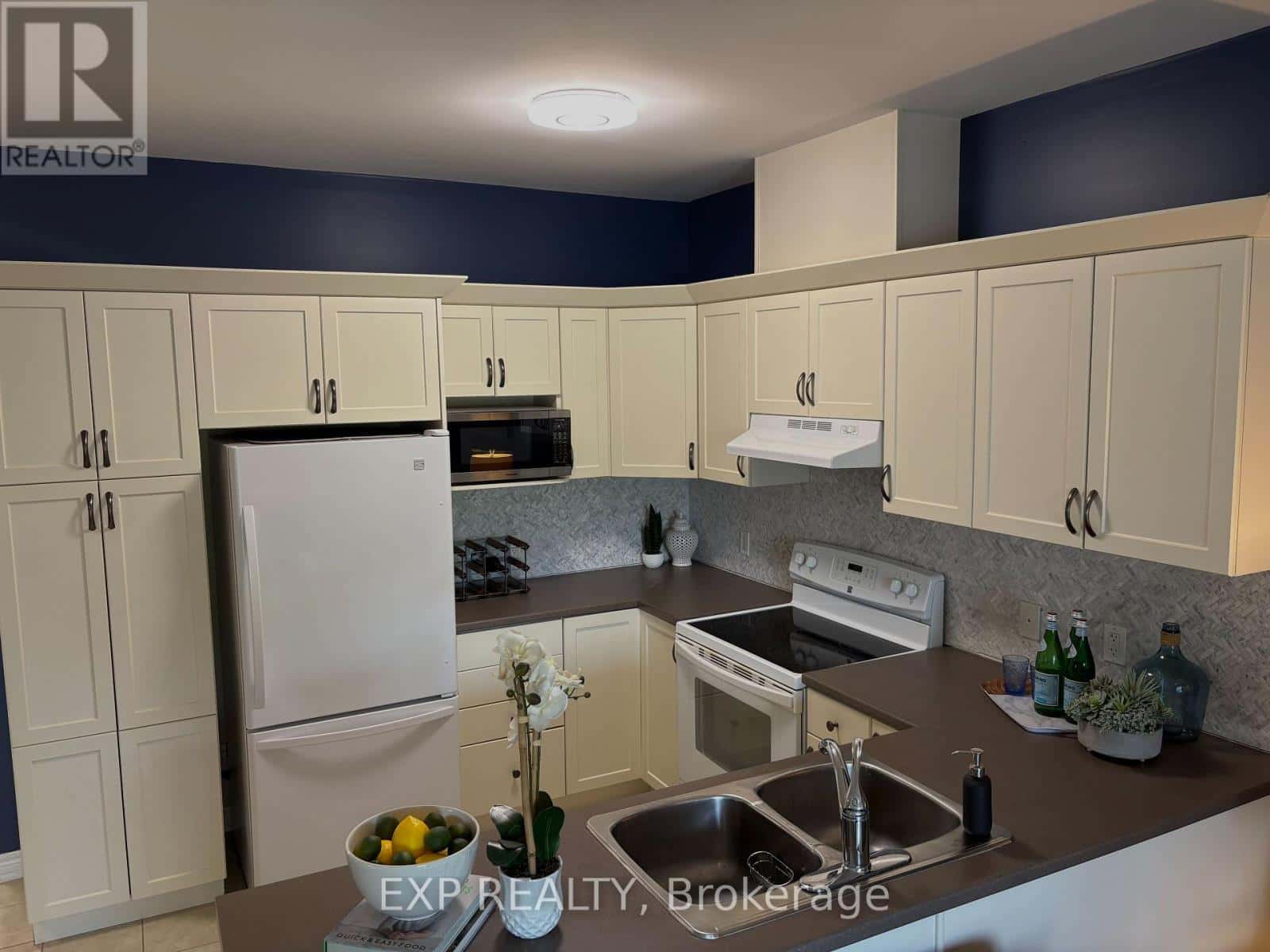 , Collingwood, — Collingwood - Photo 4 of 11