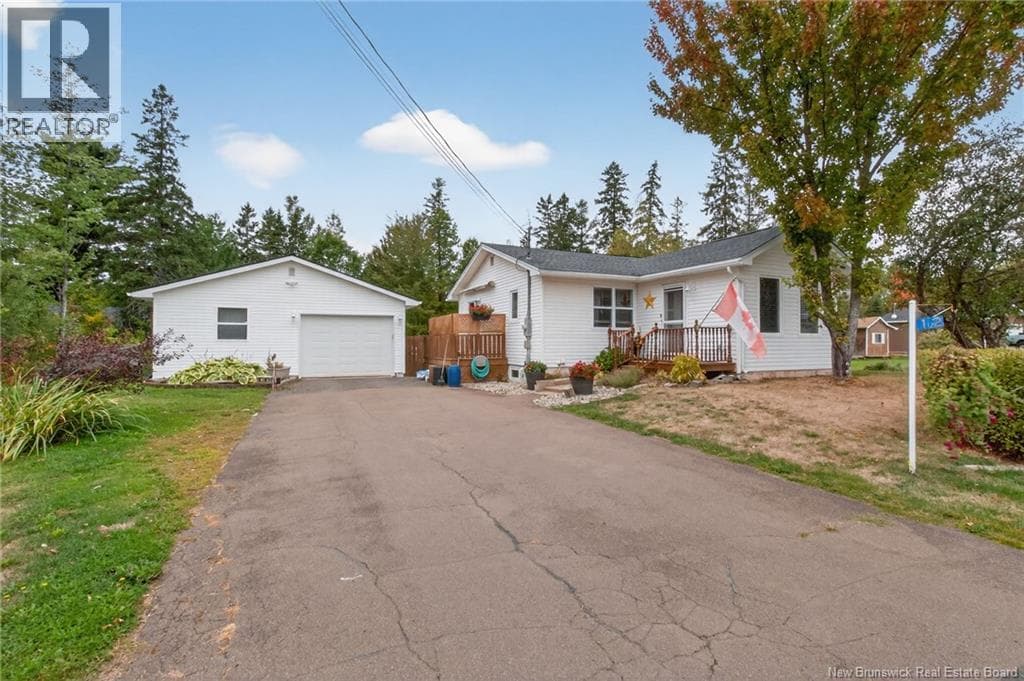 , Salisbury, — Salisbury - Main photo