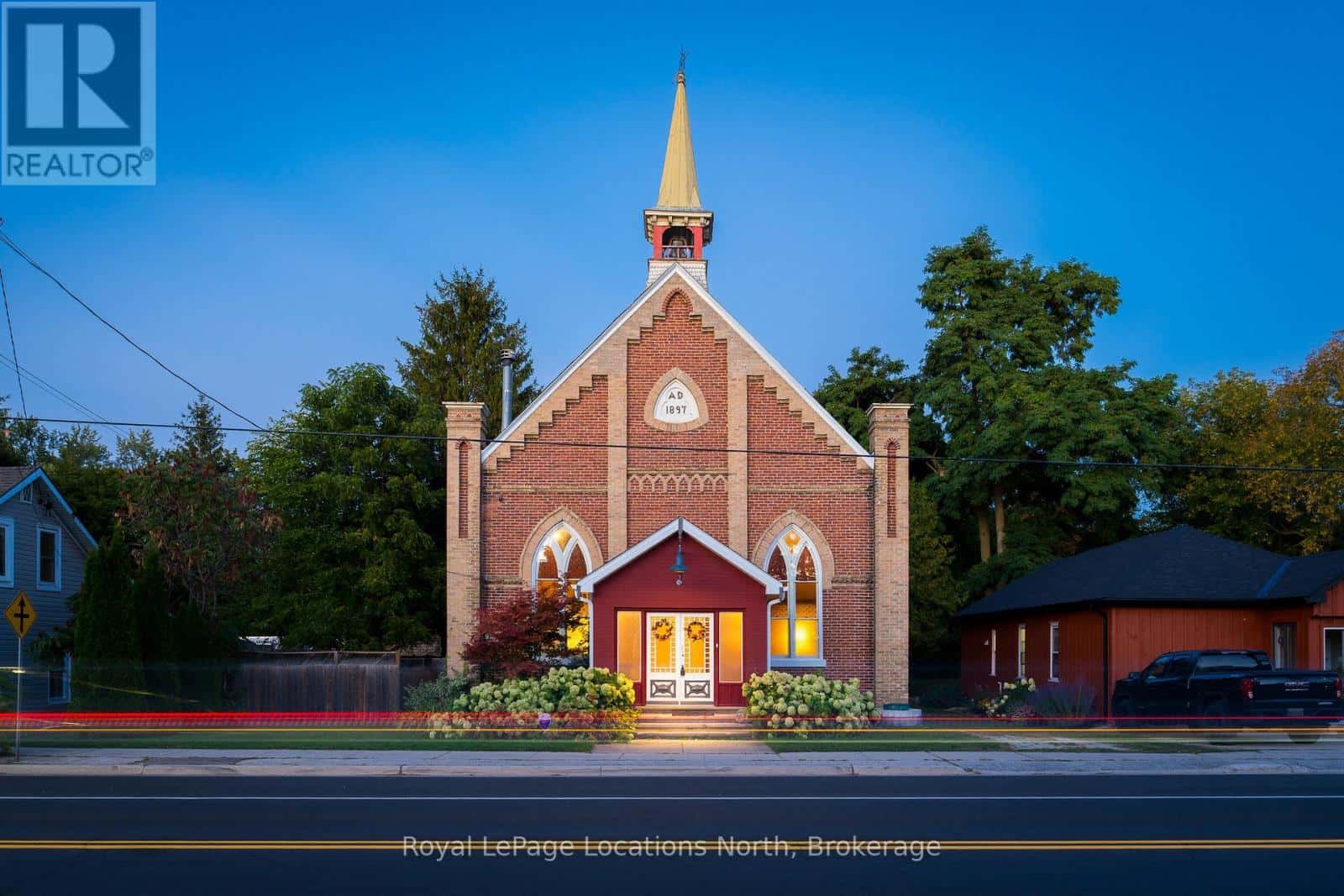 , Clearview (Nottawa), — Clearview (Nottawa) - Photo 2 of 47