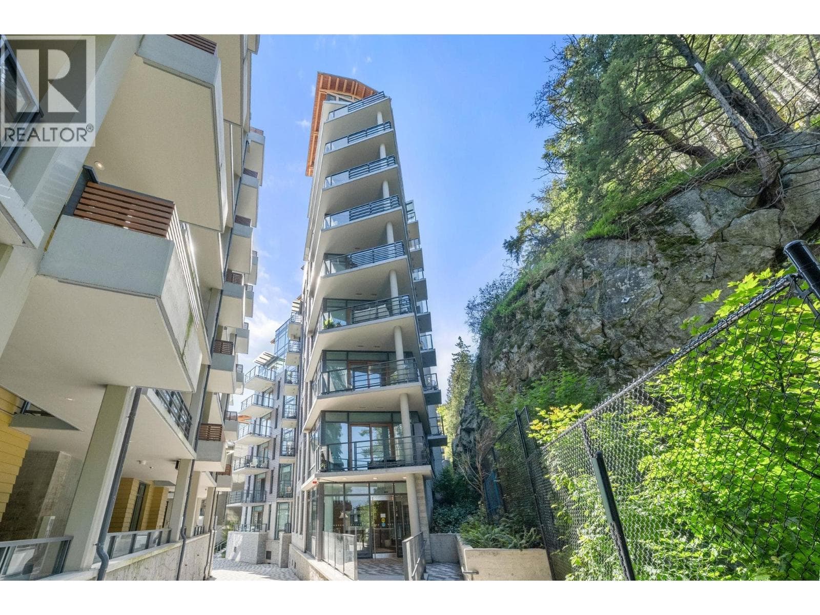 , West Vancouver, — West Vancouver - Main photo