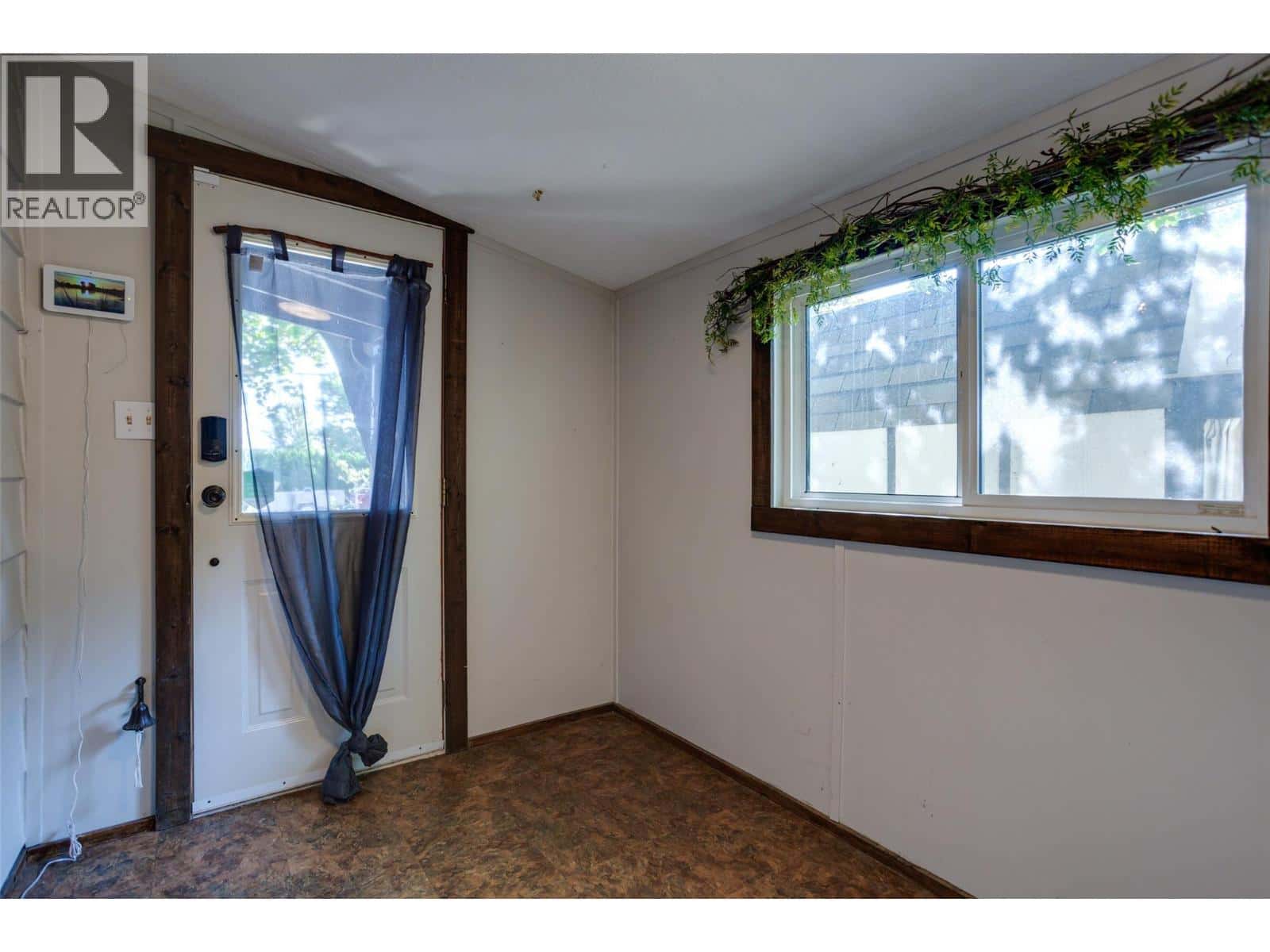 , West Kelowna, — West Kelowna - Photo 5 of 39