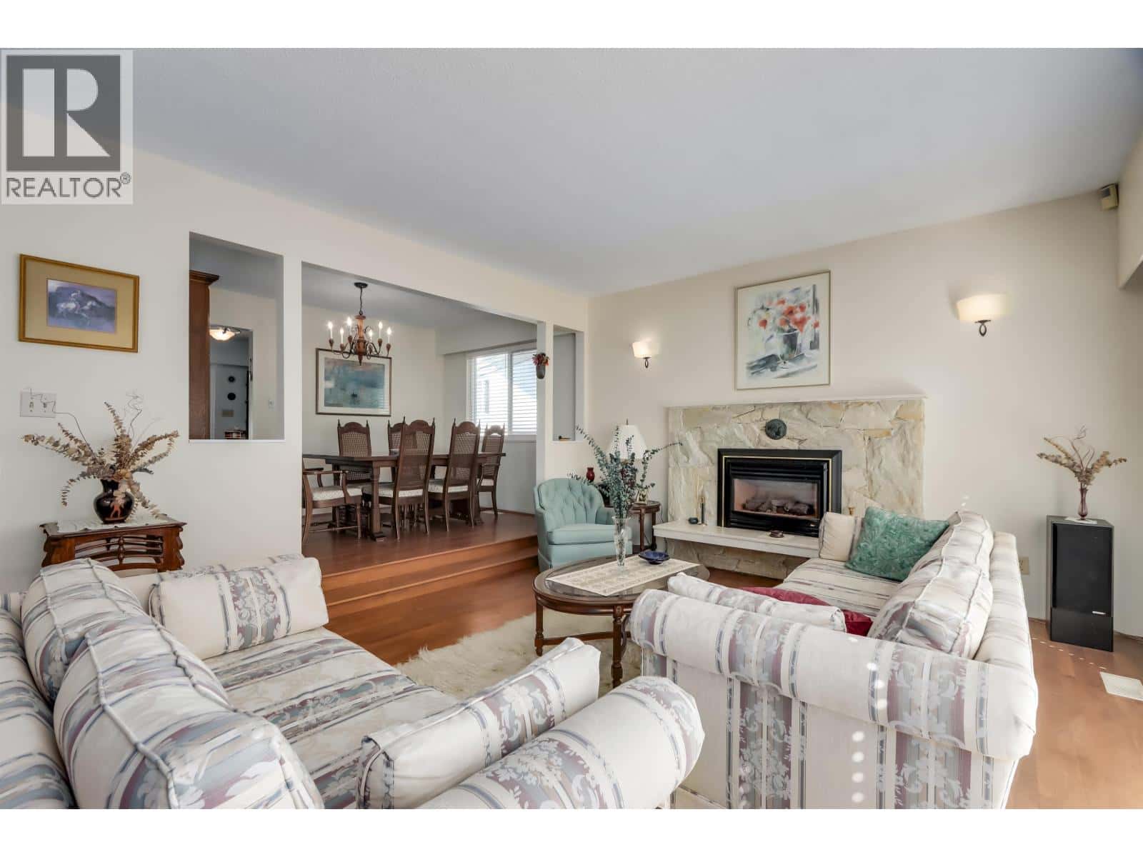 , Burnaby, British Columbia — Burnaby, British Columbia - Photo 3 of 68