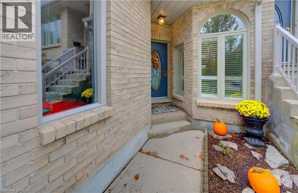 , Waterloo, Ontario — Waterloo, Ontario - Photo 3 of 45