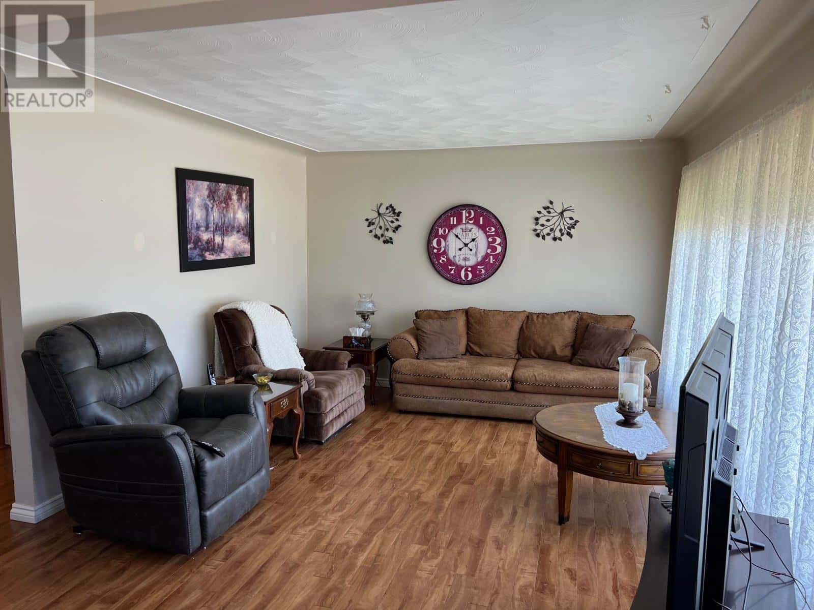 , Blind River, Ontario — Blind River, Ontario - Photo 5 of 78