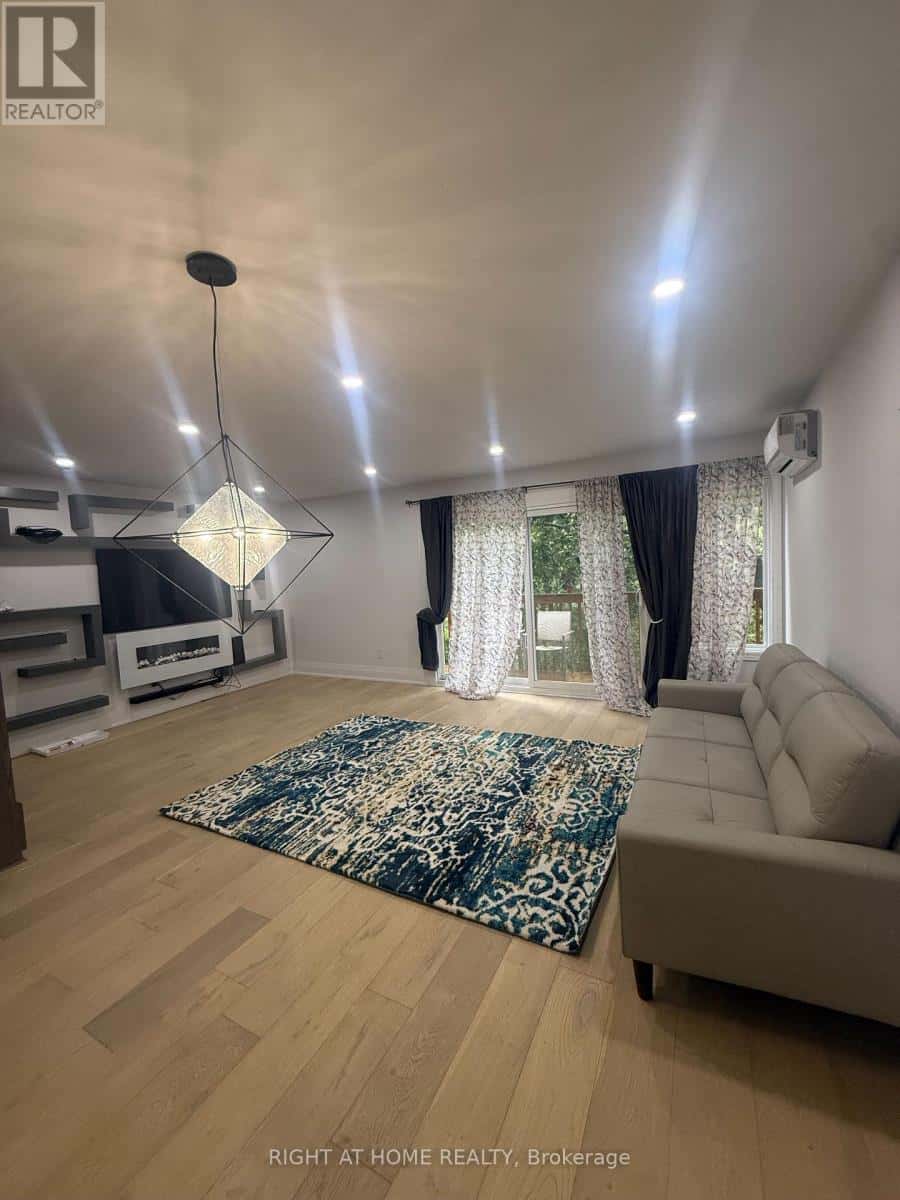 , Aurora (Aurora Village), Ontario — Aurora (Aurora Village), Ontario - Photo 3 of 16