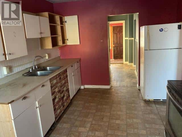 346 Bloor ST W — Sault Ste. Marie - Photo 2 of 12